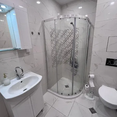 아파트 Paris Luxury Centre 2bdr W Work Desk And Wifi Near Nevsky Cathedral 소피아